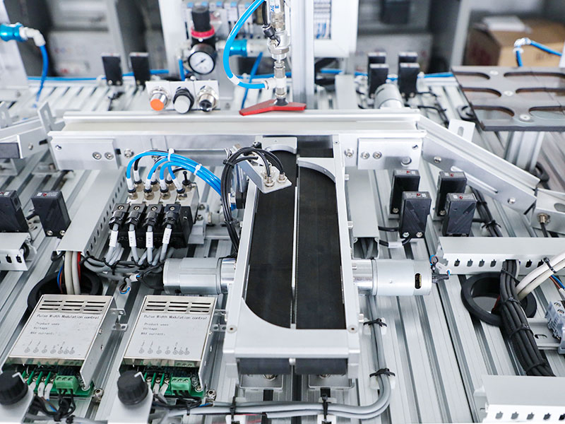 机械装备业背景